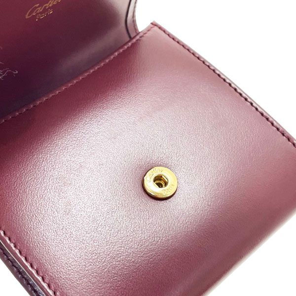 ボルドー ワインレッド