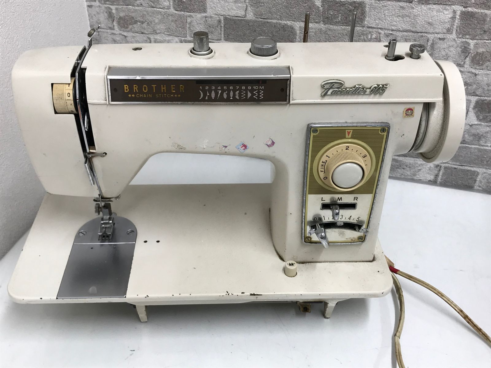 ジャンク BROTHER ブラザー Pacesetter 605 ミシン ペースセッター605