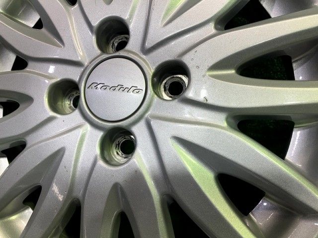 4.5J 4穴