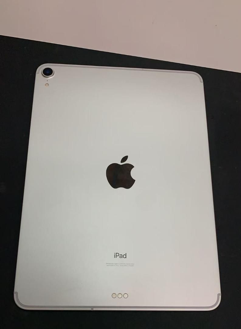 Apple iPad