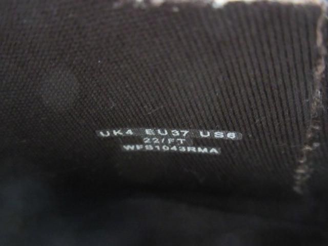 ショートブーツ