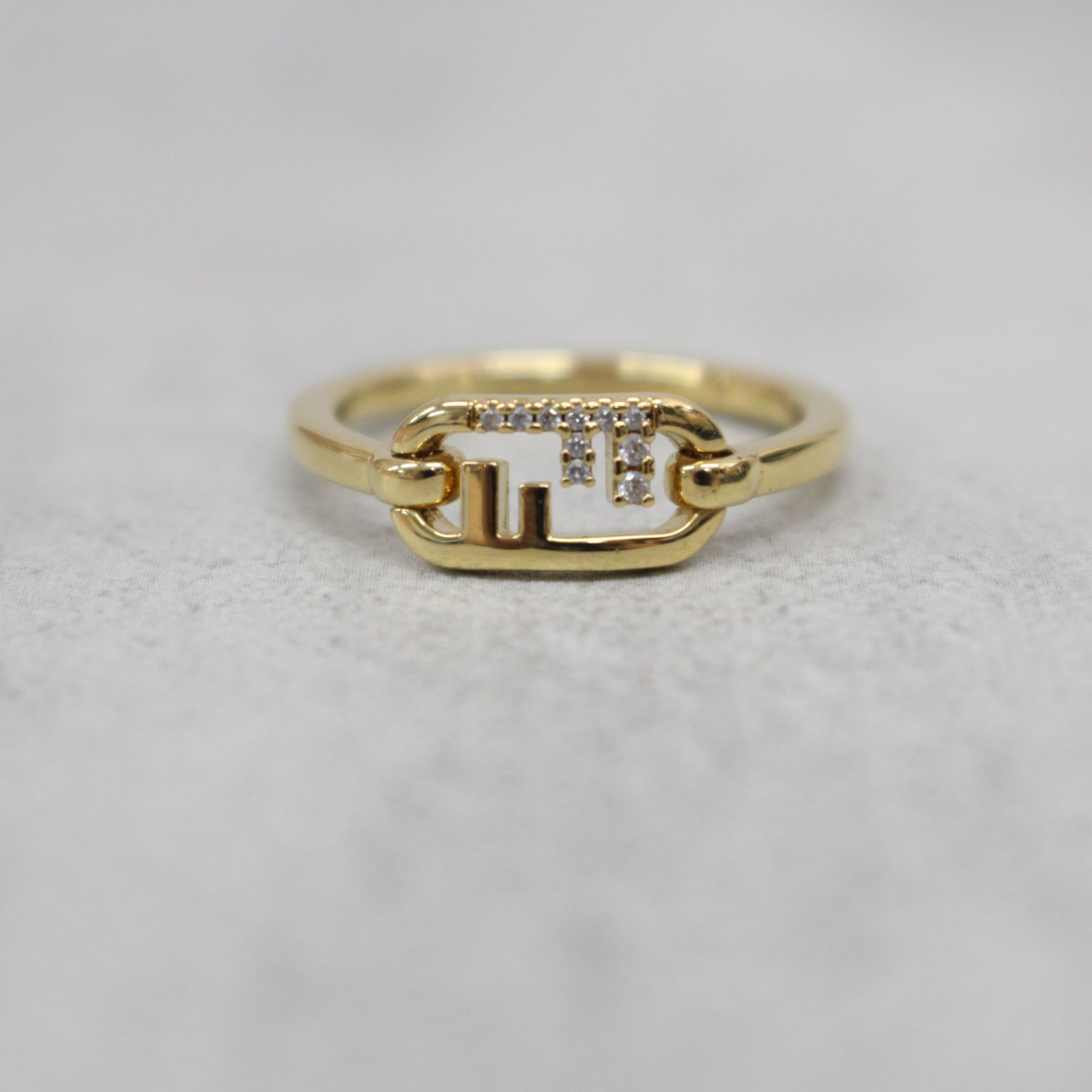 S156)【美品/現行品】FENDI/フェンディ オーロックリング ゴールドカラー Mサイズ 14号 指輪 アクセサリー