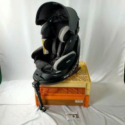 Aprica フラディア チャイルドシート リクライニング 回転 茶色 黒