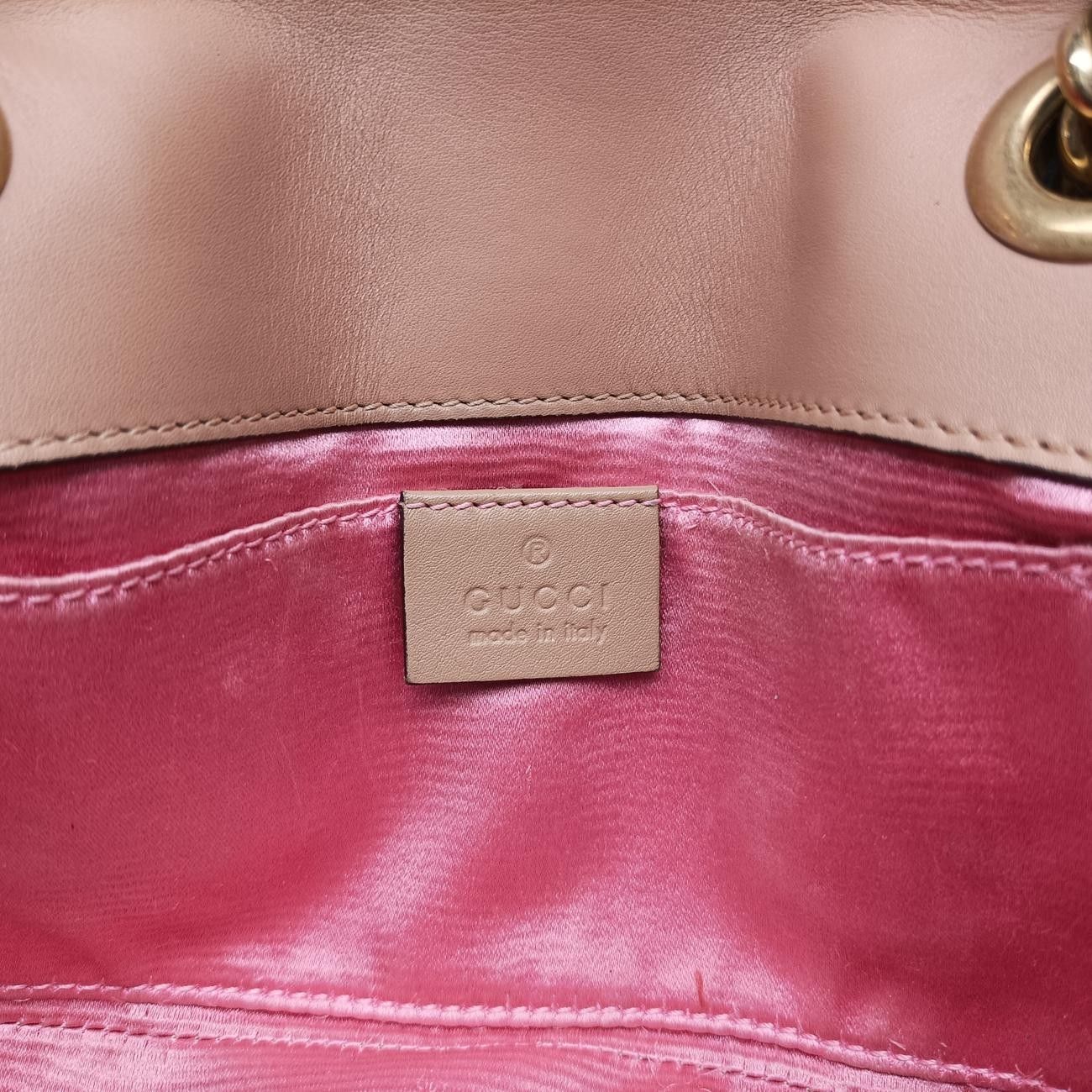 グッチGucciGGマーモント シルバー