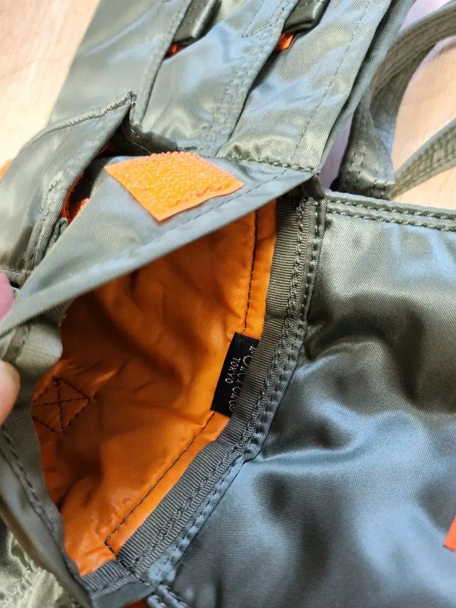 80周年限定 PORTER ポーター タンカー トラベルポーチ ショルダーバッグ 80周年限定 PORTER ポーター タンカー トラベルポーチ