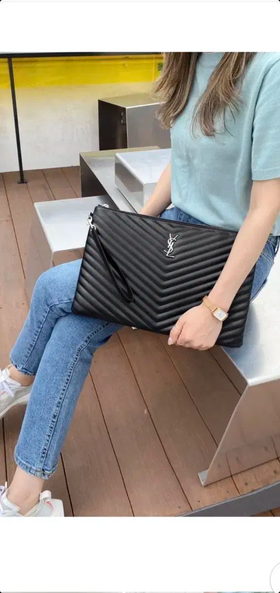 YVES SAINT LAURENT イヴ サンローラン ラージ クラッチ|クラッチバッグ シルバー金具 S レベル 評価証明書 O