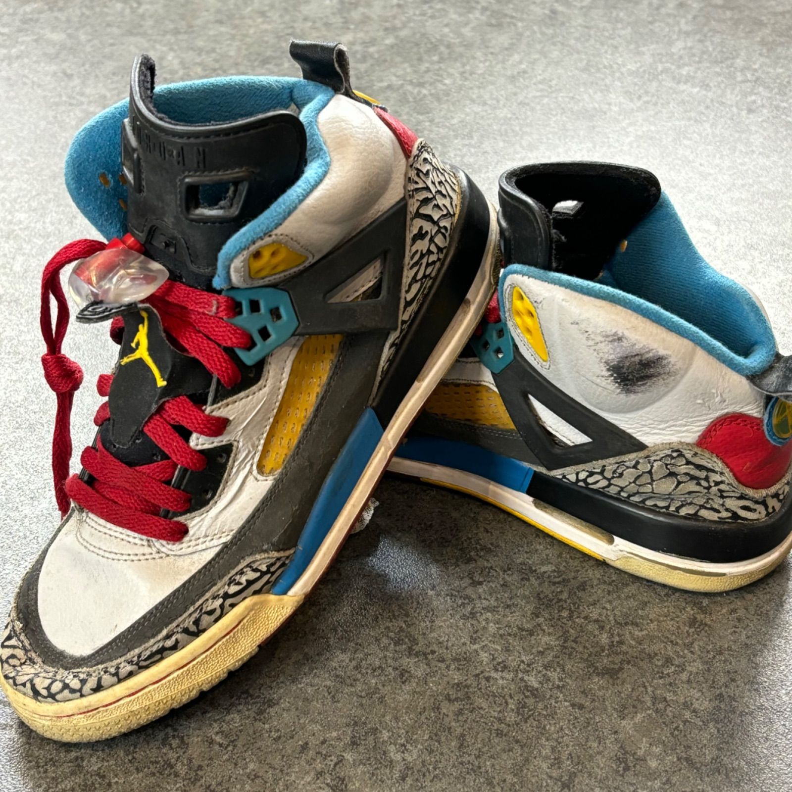 NIKE AIR JORDAN Spiz