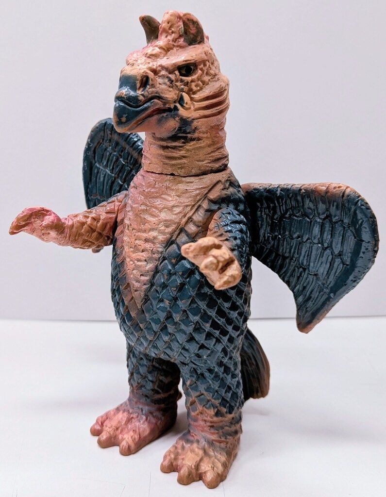 ブルマァク ヒドラ 肌色成型に桃と紺 200mm - メルカリ