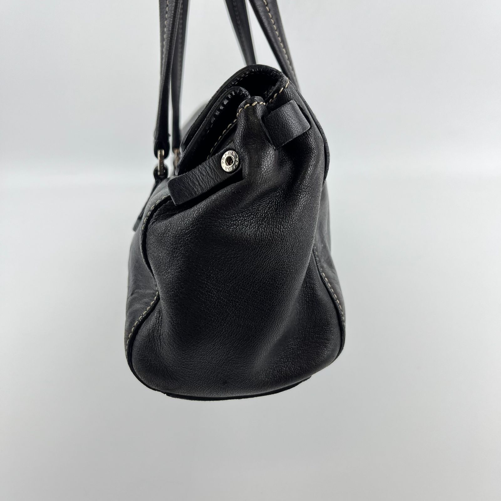 PRADA プラダ ショルダーバッグ 肩掛け ハンドバッグ ブラック レザー  