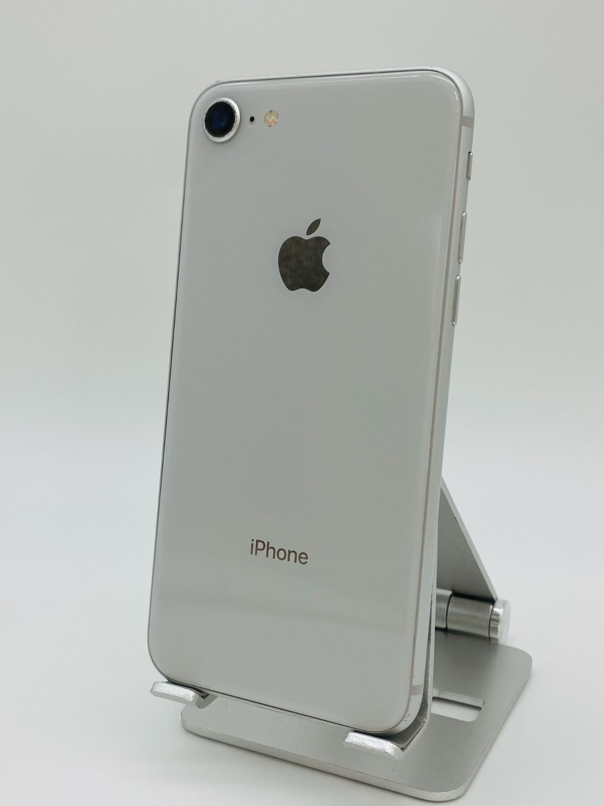 大幅値引 iPhone8 64GB シルバー/シムフリー/大容量2300mAh 新品