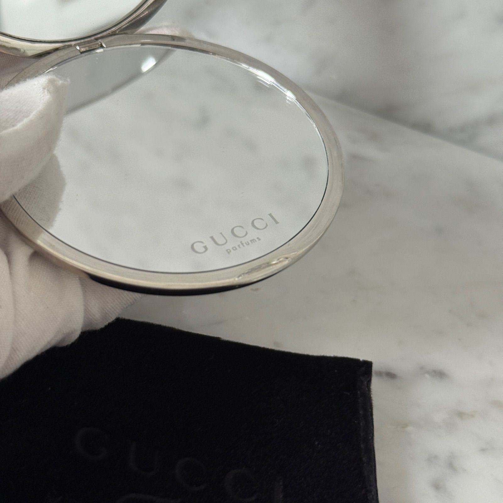グッチ　手鏡　ケース付き　新品未使用 新品 未使用 GUCCI グッチ ミラー 手鏡 コンパクトミラー フローラ 花