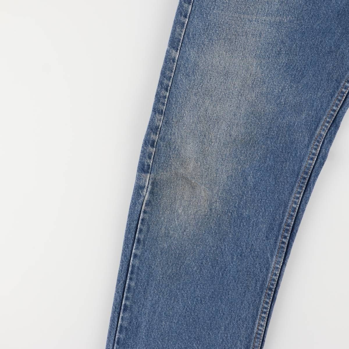 テーパードデニムパンツ