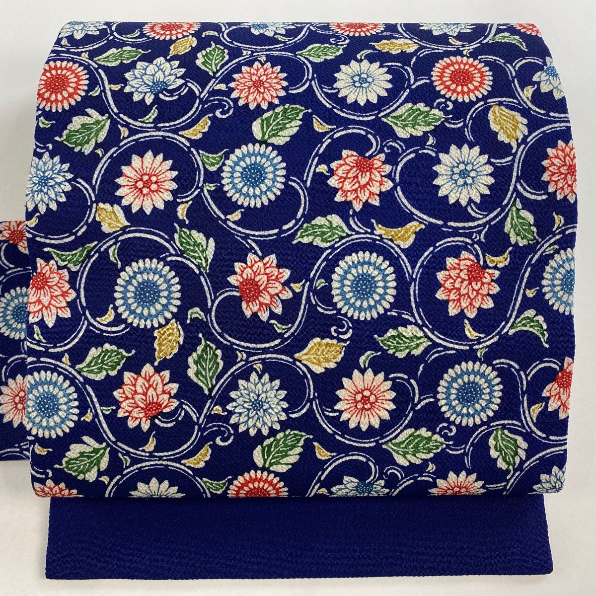 名古屋帯 秀品 花唐草 菊 縮緬 紺色 正絹