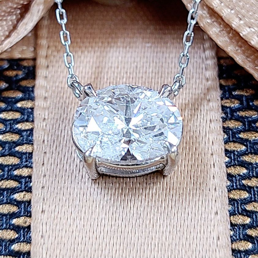 無色！1ct オーバルカット ダイヤモンド F SI プラチナ ネックレス  