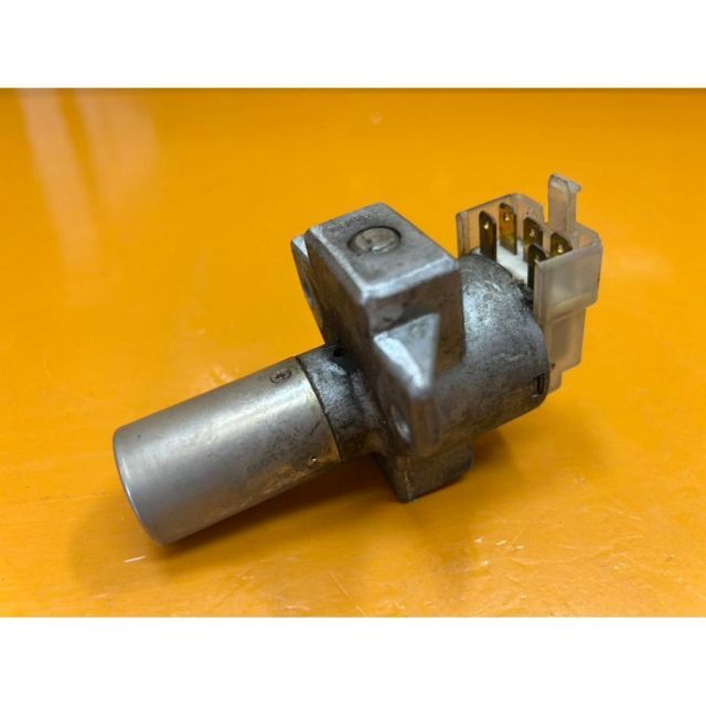 ヘルメットホルダー