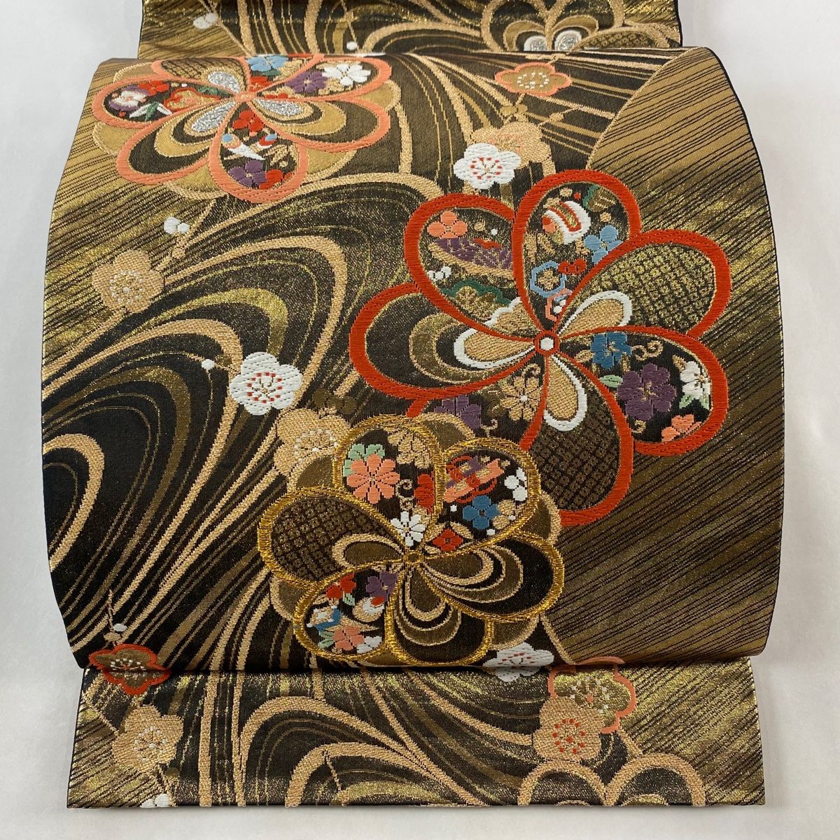 袋帯 美品 秀品 振袖向き 梅 宝尽くし 金糸 箔 黒 六通 正絹 【中古 