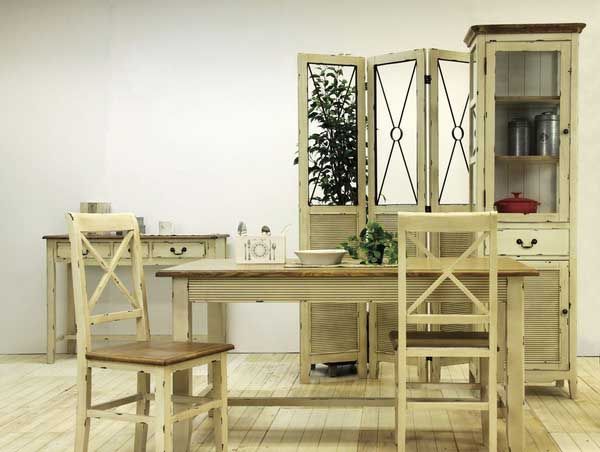 天然木のブロッサムダイニングテーブル