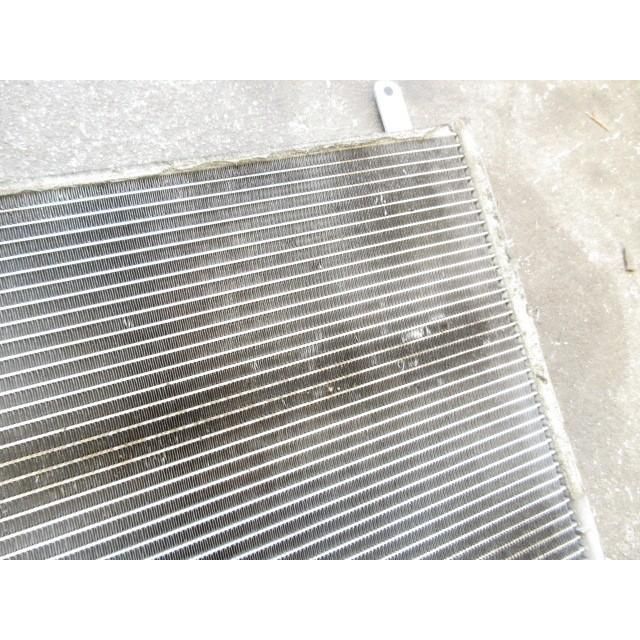 ラジエーター コンデンサー