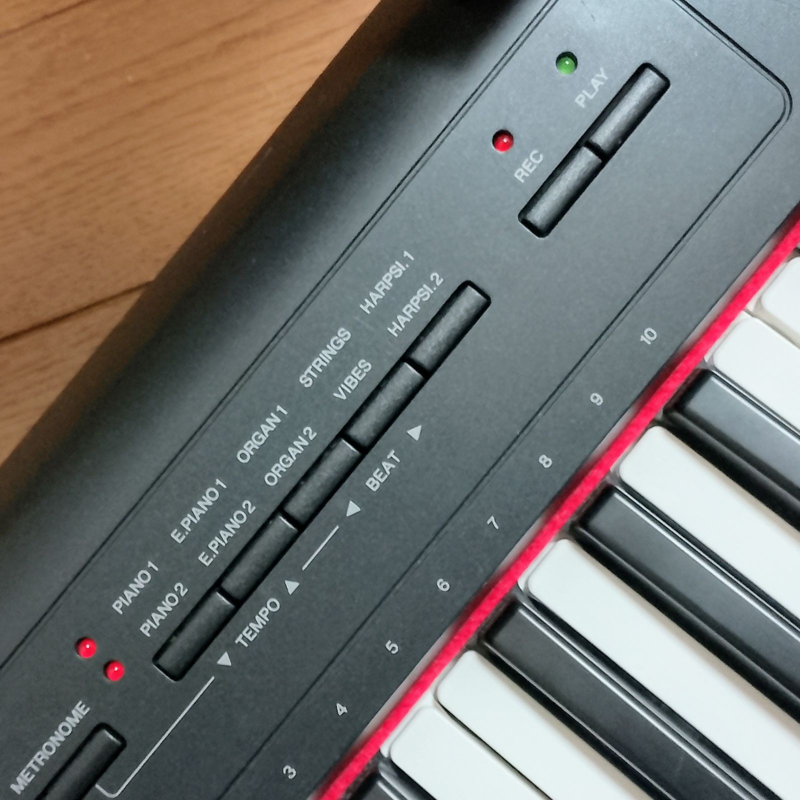 YAMAHA　piaggero　NP-12BK　61鍵　電子ピアノ Yamaha Piaggero NP-12 61-Key Portable Keyboard With Power