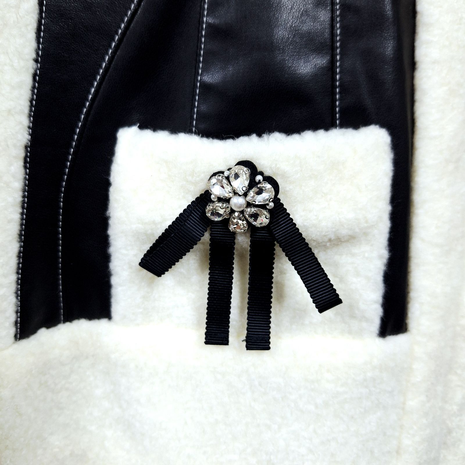 beauty ビジュー付き厚手ボアジャケット