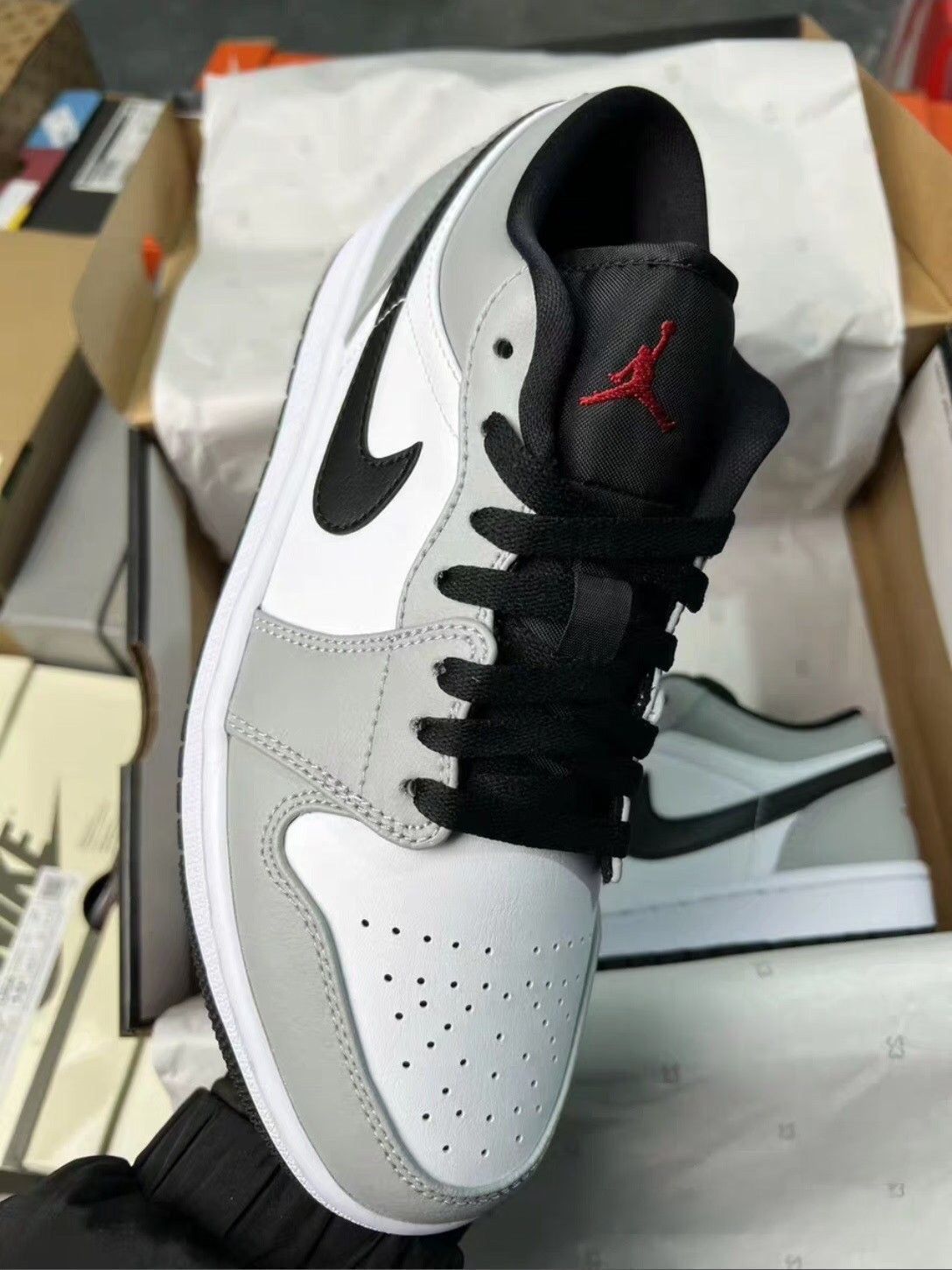 大特価?新品箱付 未使用 NIKE AIR JORDAN 1 LOw 553558-030