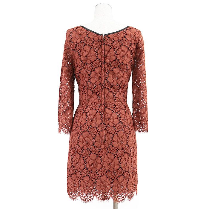 フローラル ラウンドネック