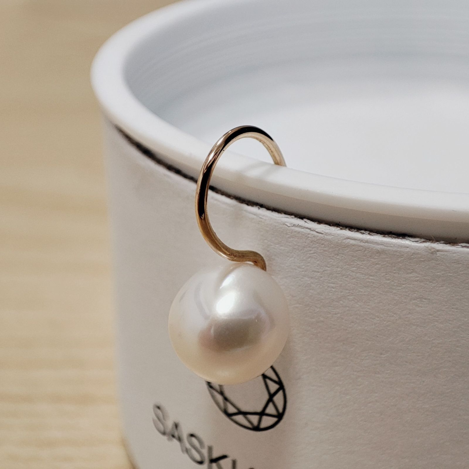 SASKIA DIEZ 18金 パールイヤーカフ 片耳用 美品 サスキアディッツ K18 