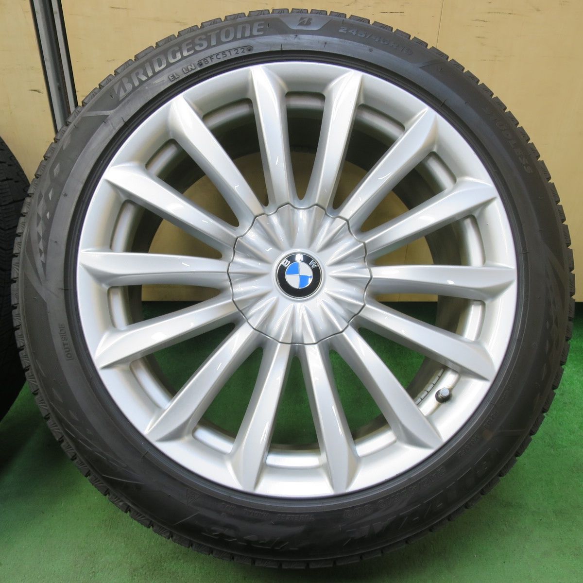 245|45R19 275|40R19