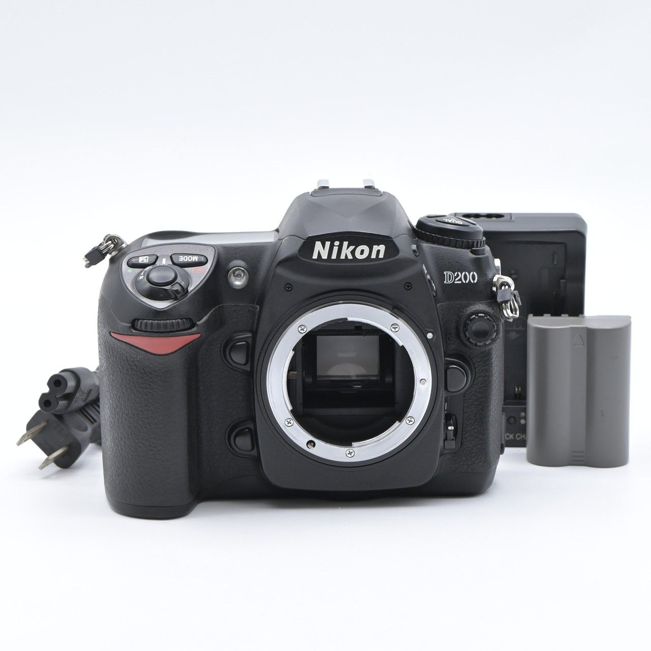 【動作確認済】 ニコン Nikon D200 ☆Nikon ニコン D200 デジタル 一眼レフ カメラ ボディ MB-D200付 動作