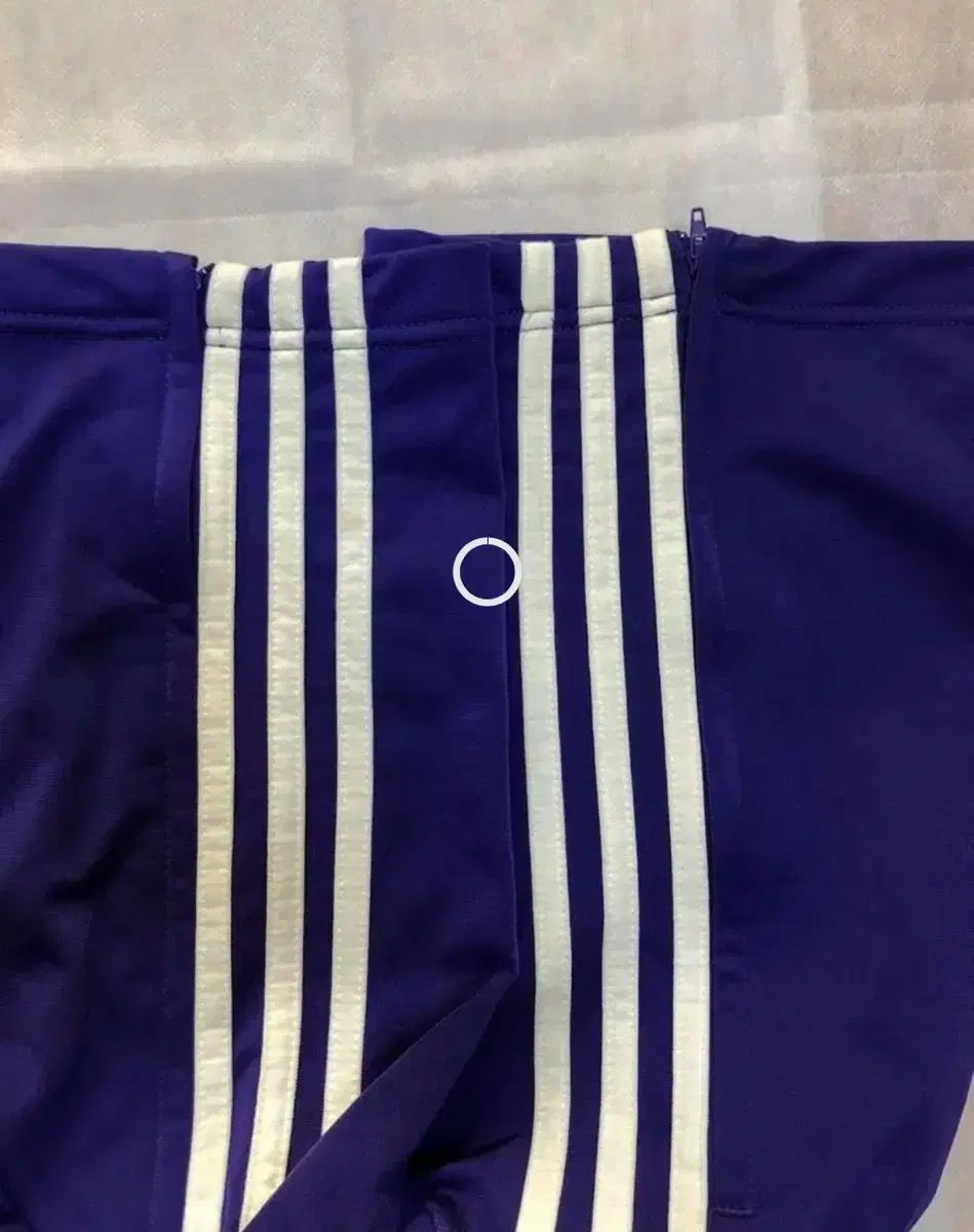 adidas アディダス