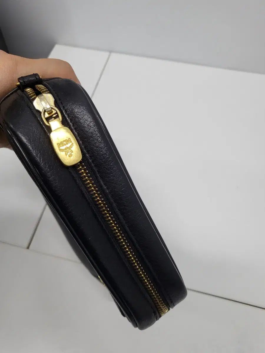 クラシックミニクロスボディバッグ