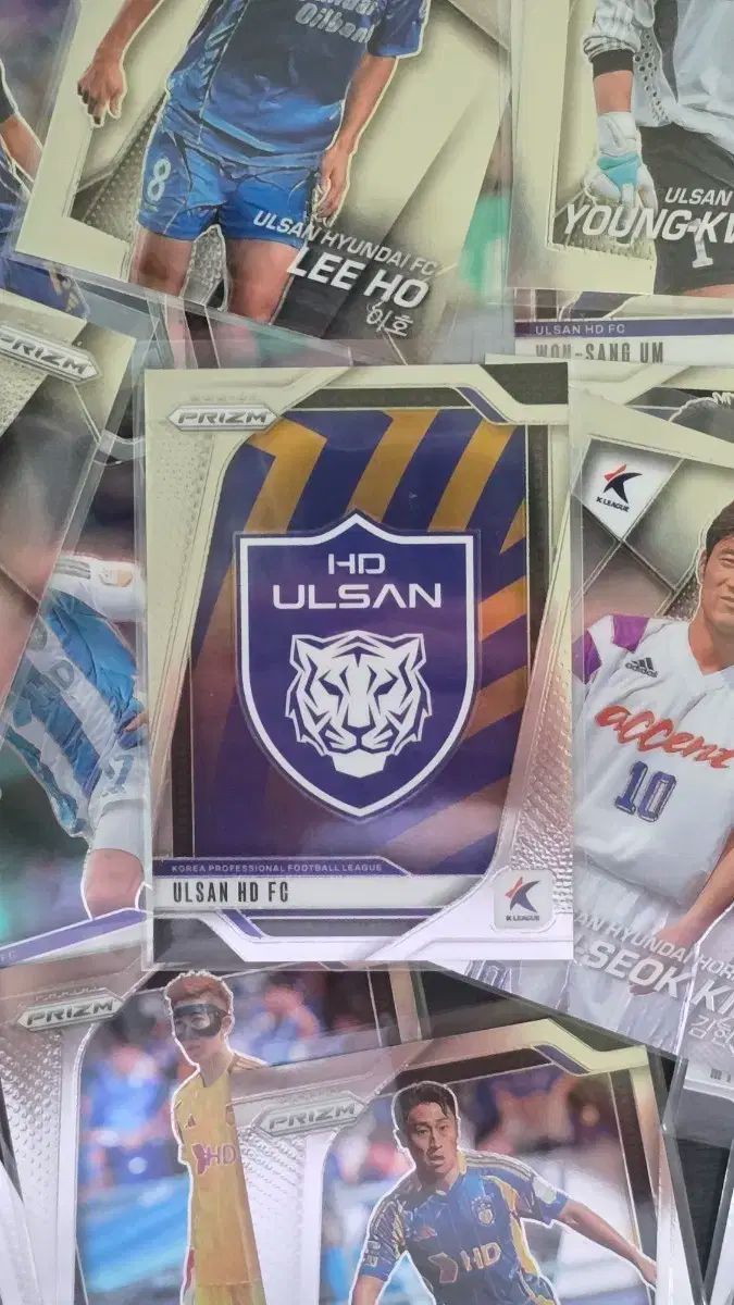 ウルサン HD 25 年 K リーグ プリズム ベースセット