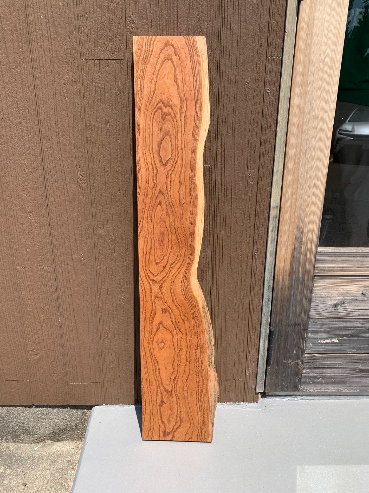 センダン 栴檀 一枚板 108cm 片面耳付き 板材 木材 581