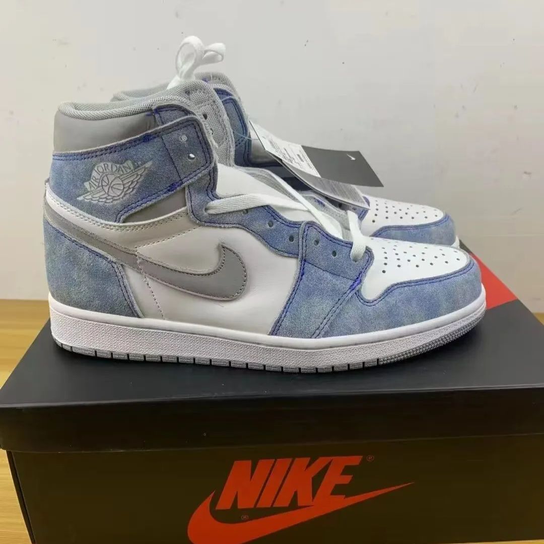 NIKE  air jordan 1 retro high スニーカー