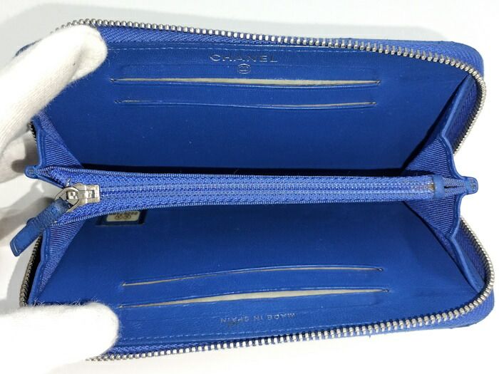 CHANEL ラウンドファスナー コンパクト財布 マトラッセ レザー ブルー  