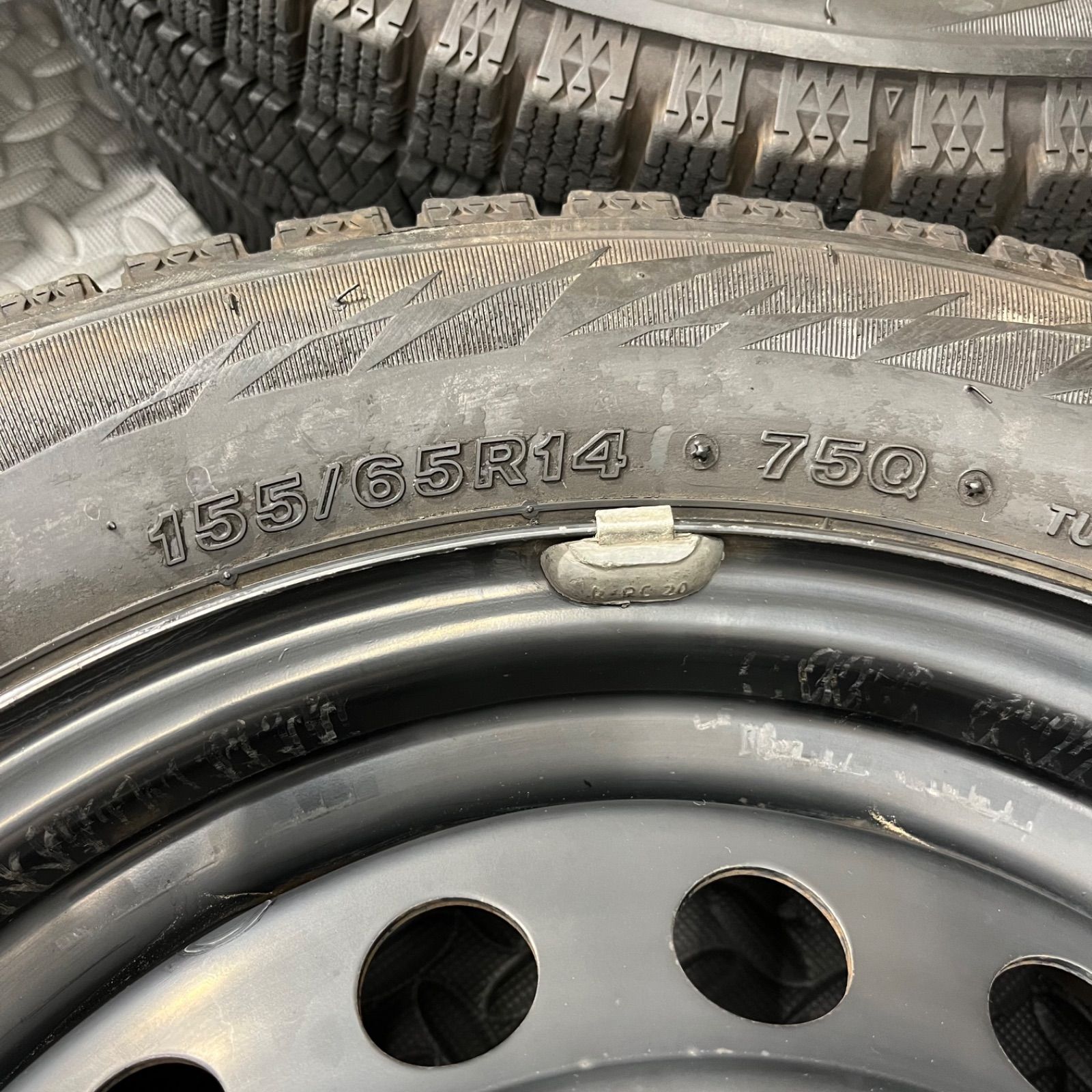 65R14 ブリヂストン