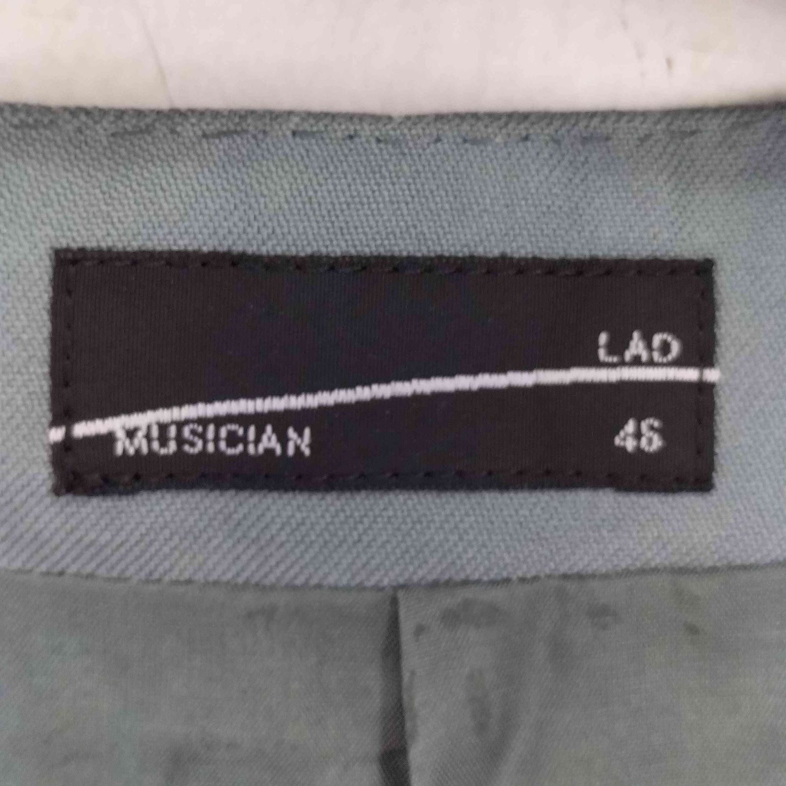 MUSICIAN