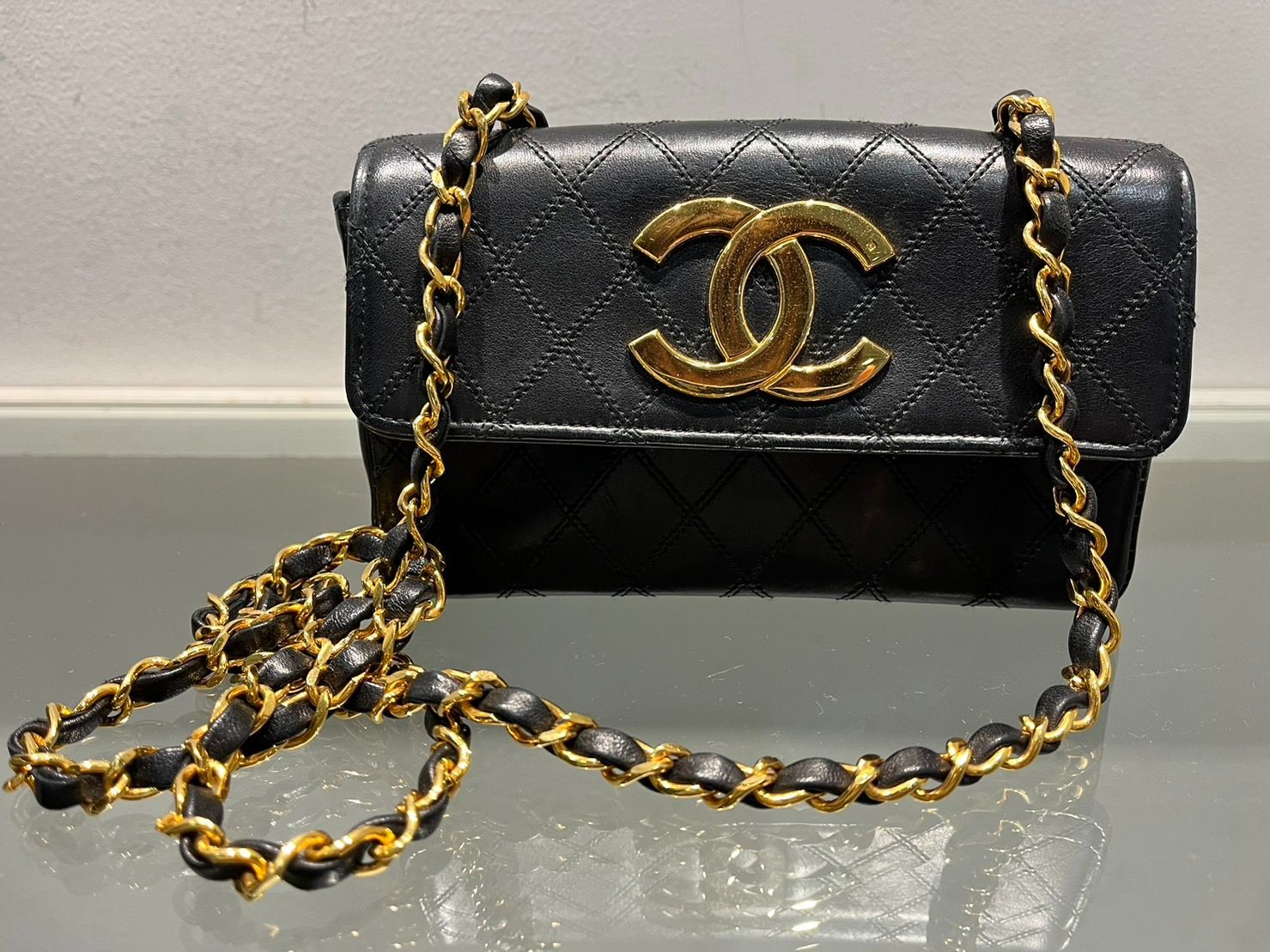 アイボリー×レッド シャネル CHANEL ビコローレ ハンドバッグ ゴールド