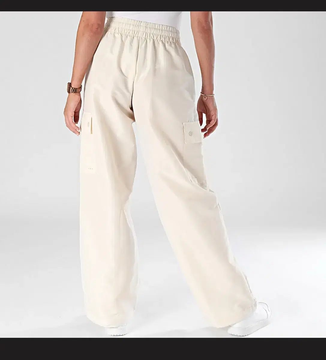 adidas アディダス オリジナル エッセンシャル ウーブン カーゴ パンツ ワンダー 白 M -