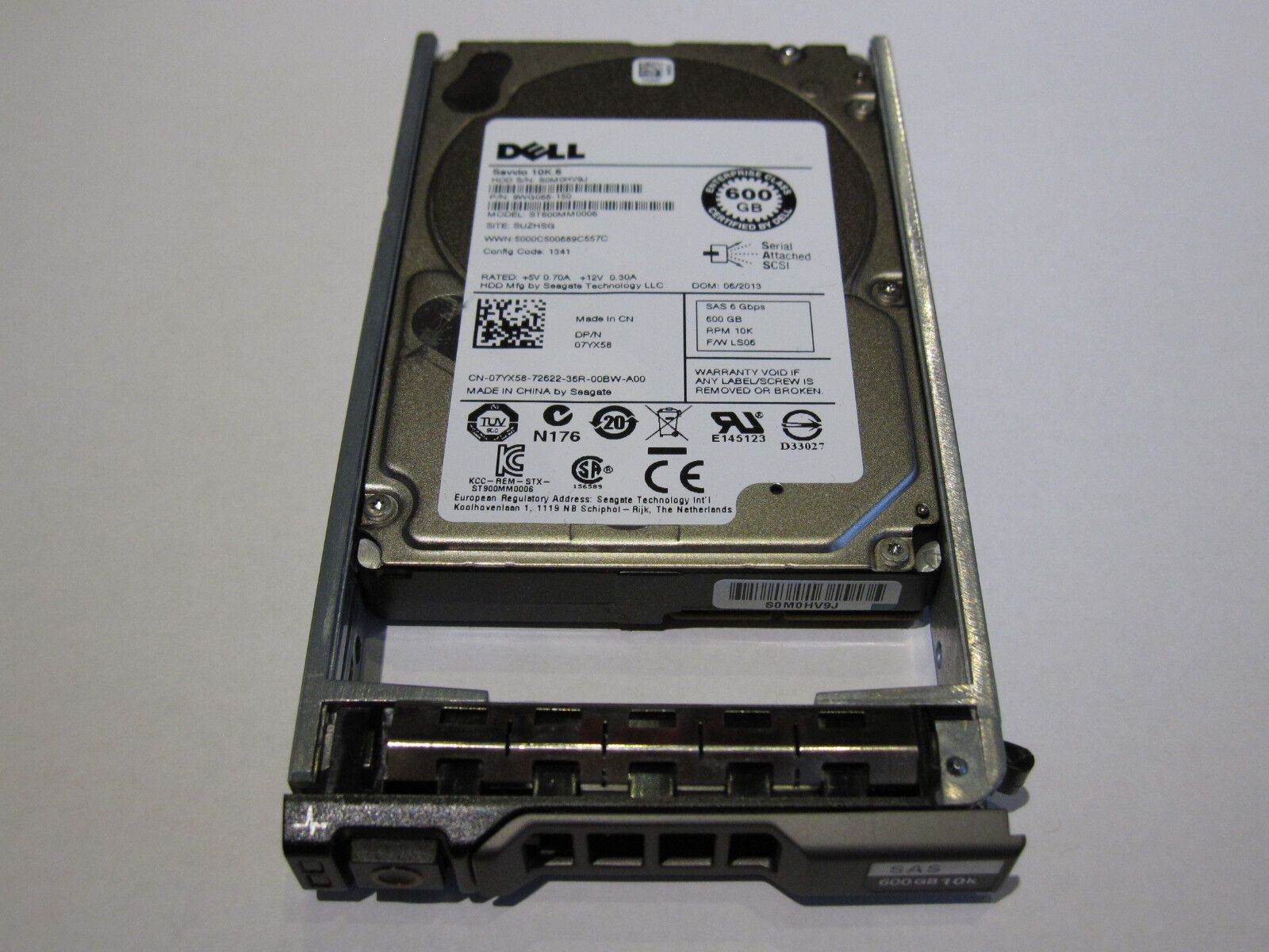 DELL Seagate Savvio 10K.6 600GB 10000RPM 2.5インチ (ST600MM0006) HDD (キャディ付き)