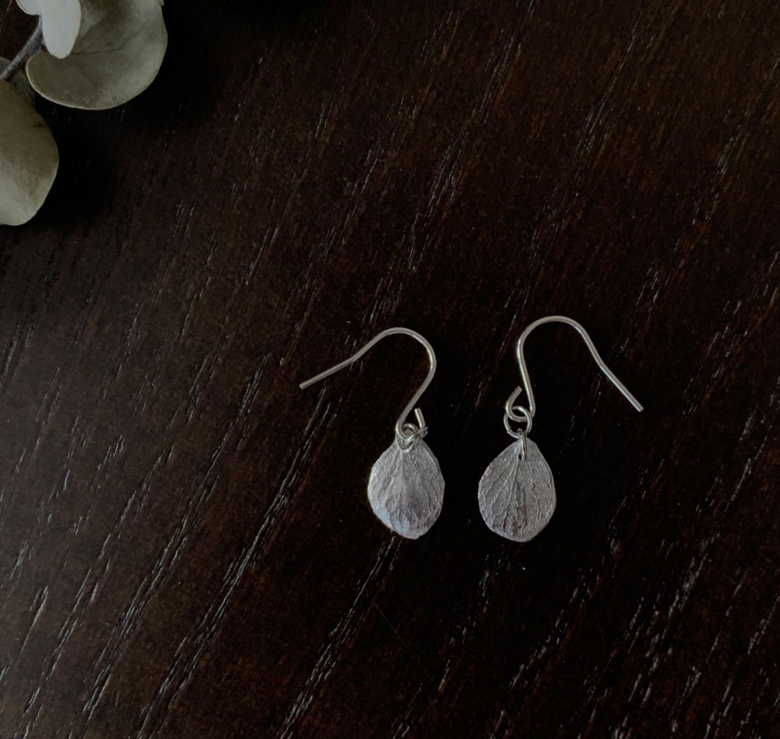 最先端 新品 未使用 純銀 紫陽花の小さなピアス シルバーピアス ピアス Ceccato Com Br Ceccato Com Br