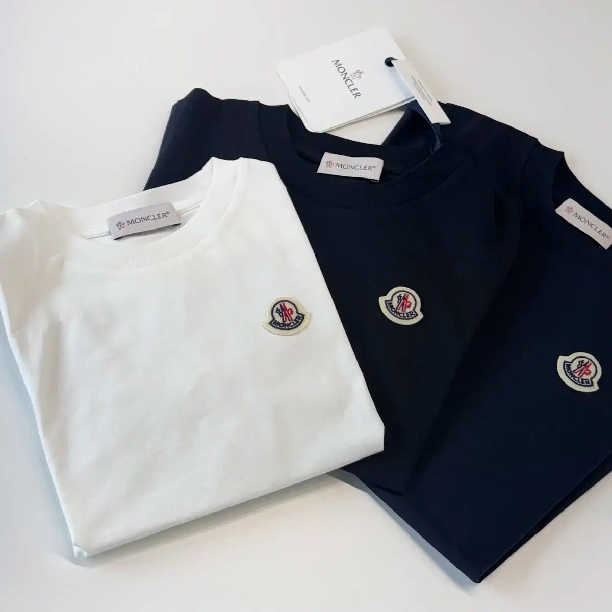 25SS MONCLER モンクレール キッズ ロゴ パッチ 半袖 Tシャツ 3pack 4 6 税金