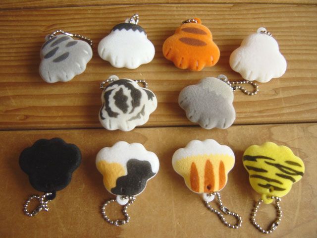 ♯Fui24GRぶるぶる肉球-にょきっと肉球キーホルダー全10種