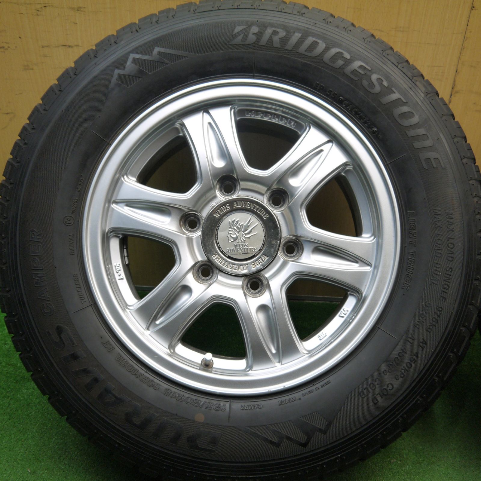 15インチ