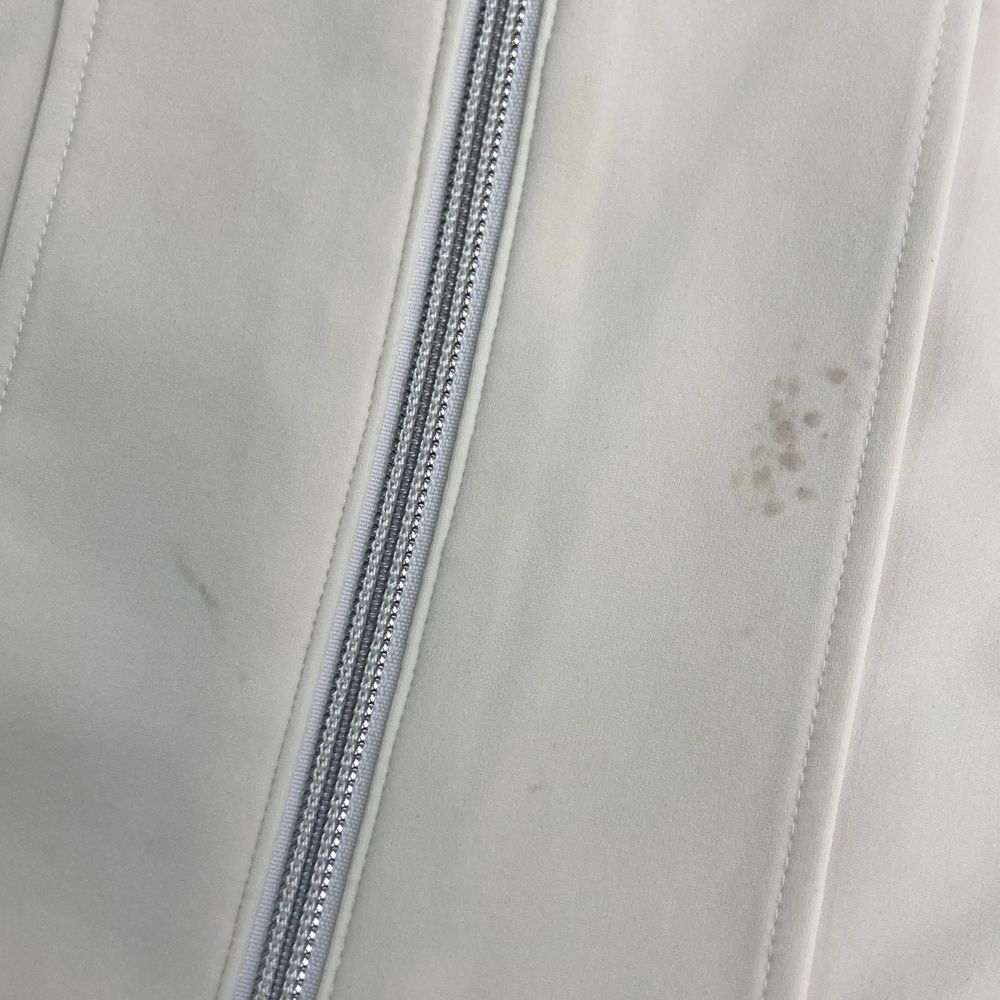 サイズ：S DESCENTE GOLF デサントゴルフ  長袖ジップジャケット  ホワイト系 [240101474162] ゴルフウェア レディース ストスト サイズ：S DESCENTE GOLF デサントゴルフ 長袖ジップジャケット