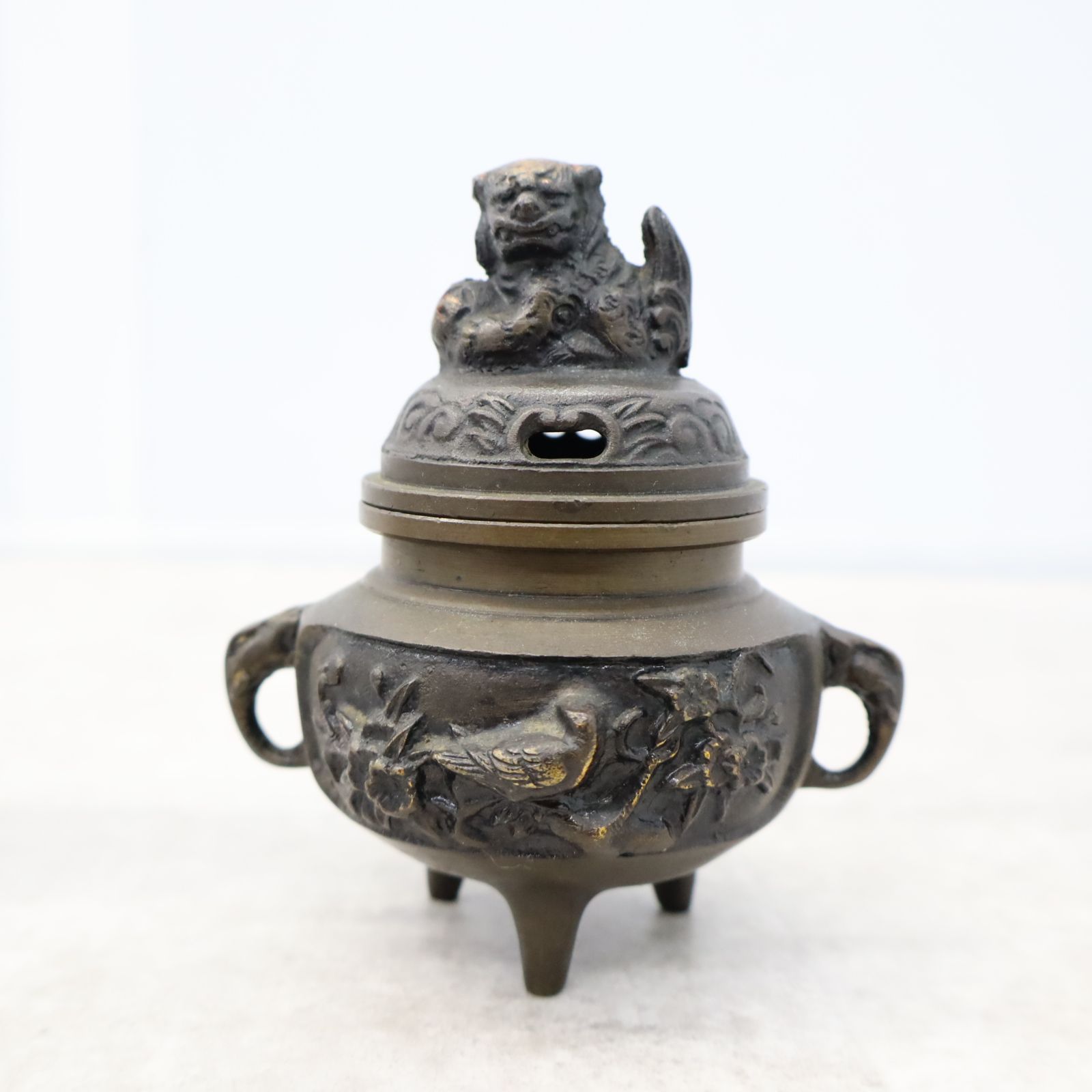 ∨ アンティーク｜三つ脚 香炉 香爐 真鍮製？｜USED 獅子 中国美術