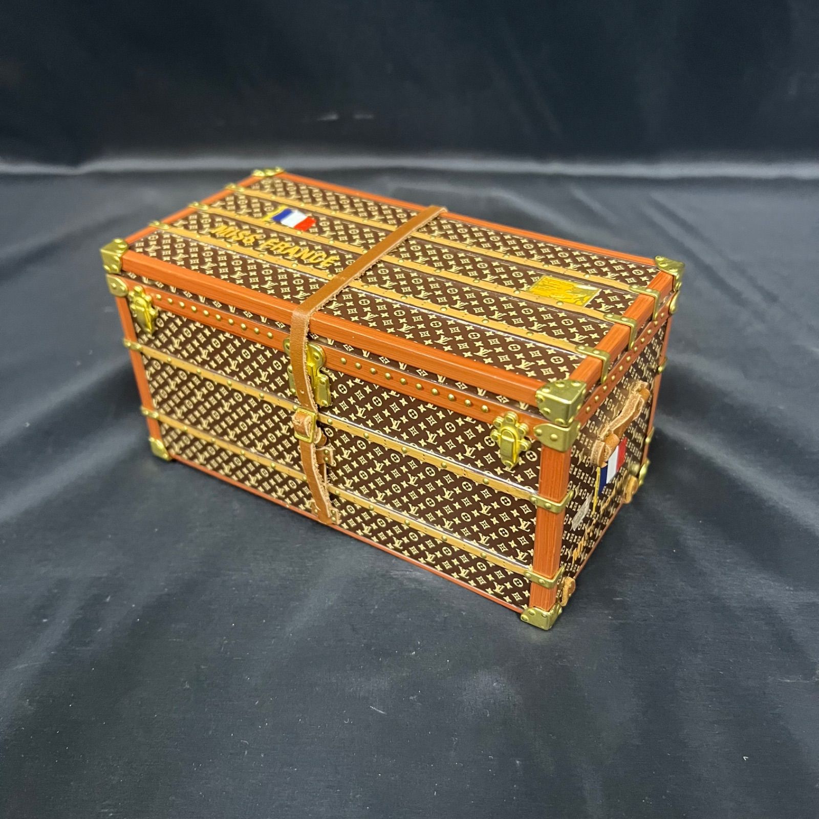 ルイ・ヴィトンノベルティ トランクミスフランス オブジェインテリア　マルクーリエ 楽天市場】【美品】LOUIS VUITTON （ルイヴィトン） ﾓﾉｸﾞﾗﾑ ﾐｽ