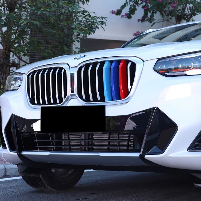 楽天ランキング1位獲得】 BMW フロント グリル 程遠い トリム カバー 