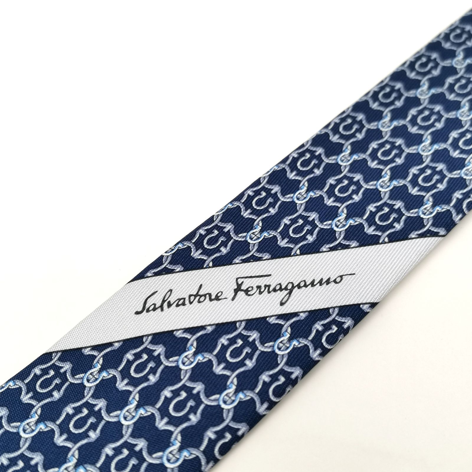 新品　サルヴァトーレフェラガモ　ネクタイ Amazon | Salvatore Ferragamo(サルヴァトーレ フェラガモ