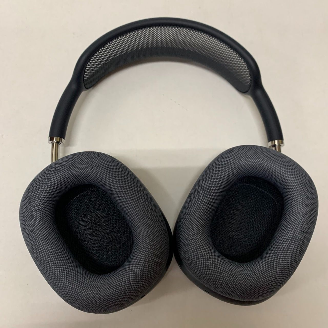 52.【極美品・動作確認済】AirPods Max (type-c) with Smart Case